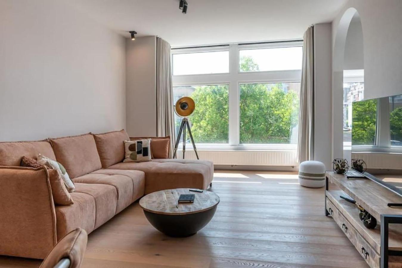 Renovated Art Deco Apartment With Vintage Elements Oostende Eksteriør billede